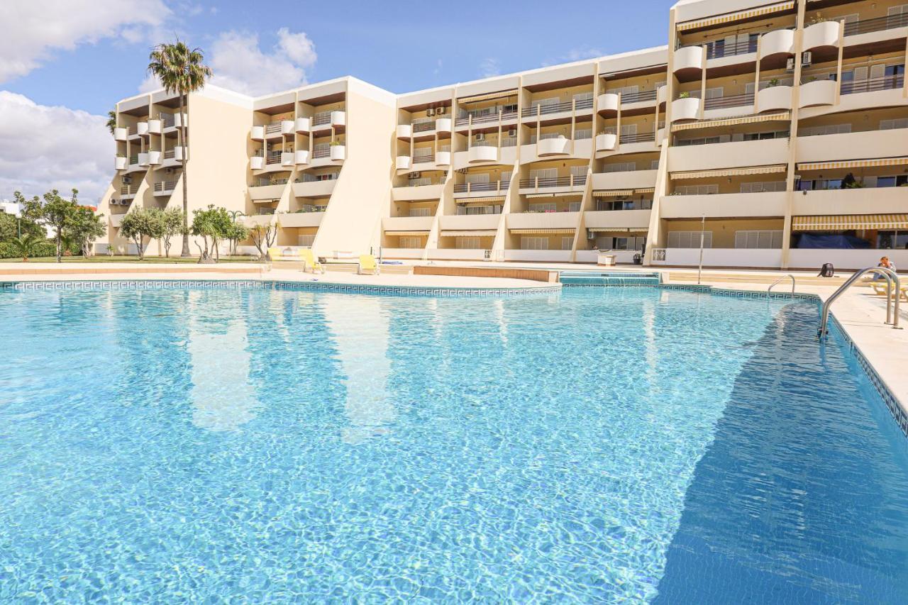 Apartamento Palmeira Gale - Beach - Pool - By Bedzy Albufeira Zewnętrze zdjęcie